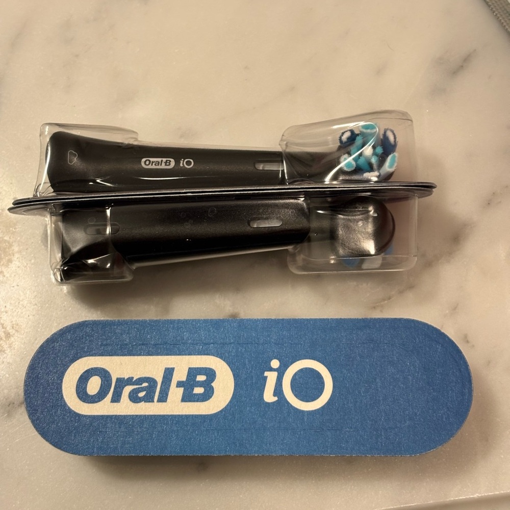 Oral-B iO Black Electric Toothbrush Heads
